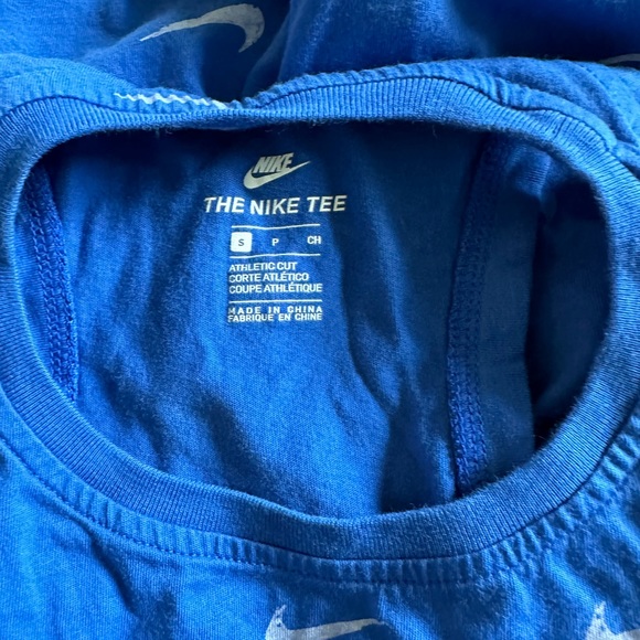 Nike Crop Top - Picture 4 of 4